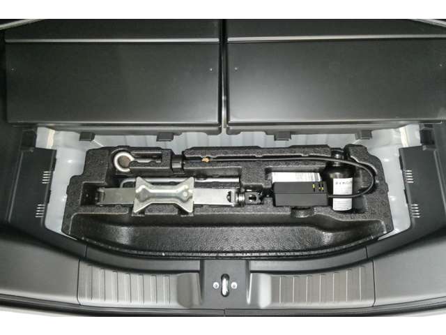 ホンダ Ｎ　ＢＯＸ カスタム ６６０ Ｌ ４ＷＤ R4年 (東北) 99