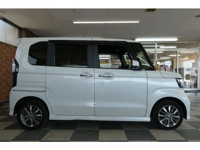 ホンダ Ｎ　ＢＯＸ カスタム ６６０ Ｌ ４ＷＤ R4年 (東北) 99