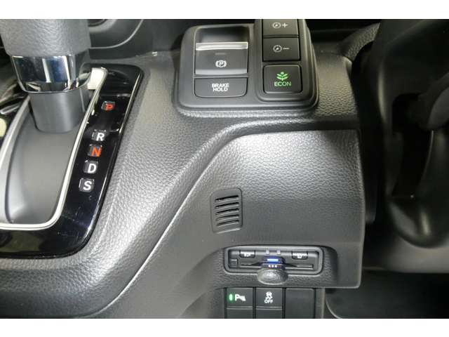 ホンダ Ｎ　ＢＯＸ カスタム ６６０ Ｌ ４ＷＤ R4年 (東北) 99