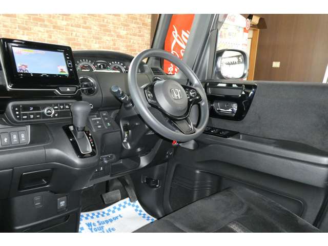 ホンダ Ｎ　ＢＯＸ カスタム ６６０ Ｌ ４ＷＤ R4年 (東北) 99