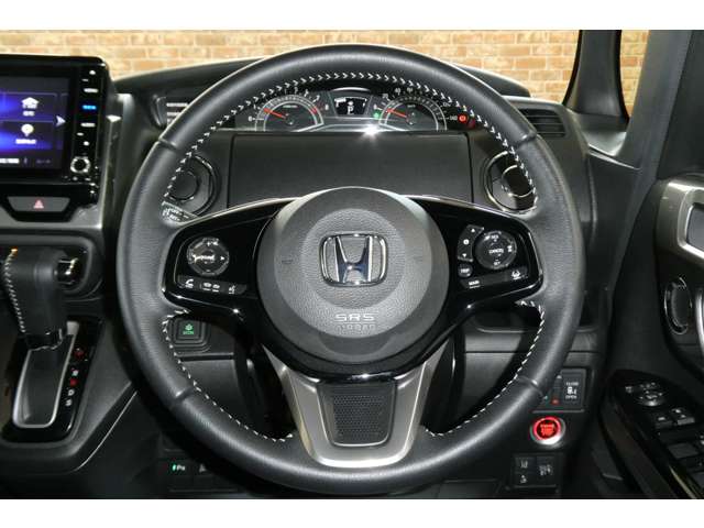 ホンダ Ｎ　ＢＯＸ カスタム ６６０ Ｌ スタイルプラス ブラック ４ＷＤ R4年 (東北) 99