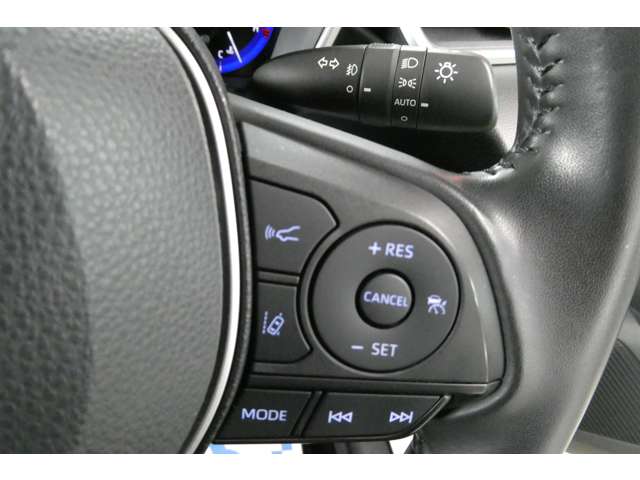 トヨタ カローラスポーツ　ハイブリッド １．８ ハイブリッド Ｇ Ｚ H30年 (東北) 99