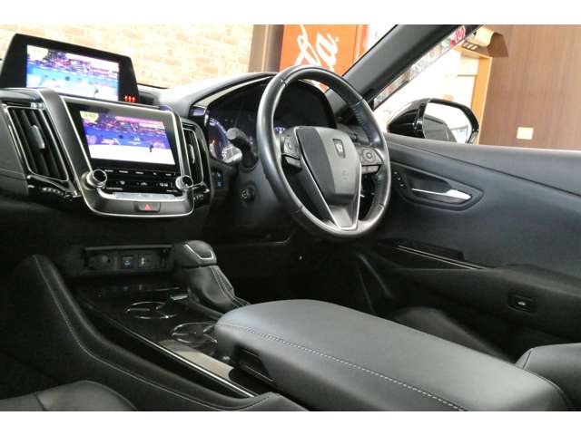 トヨタ クラウン　ハイブリッド ハイブリッド ２．５ Ｇ ＦＯＵＲ ４ＷＤ H30年 (東北) 99