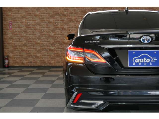 トヨタ クラウン　ハイブリッド ハイブリッド ２．５ Ｇ ＦＯＵＲ ４ＷＤ H30年 (東北) 99