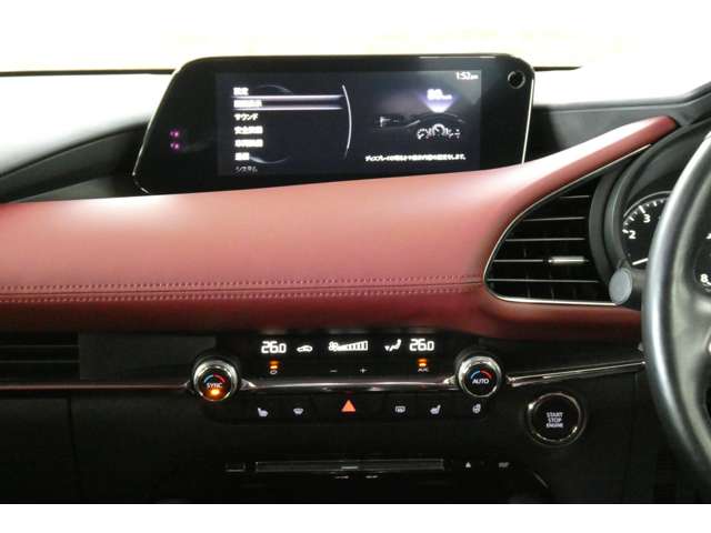 マツダ ＭＡＺＤＡ３　ファストバック ２．０ Ｘ バーガンディ セレクション ４ＷＤ R2年 (東北) 99