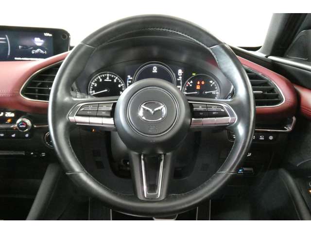 マツダ ＭＡＺＤＡ３　ファストバック ２．０ Ｘ バーガンディ セレクション ４ＷＤ R2年 (東北) 99