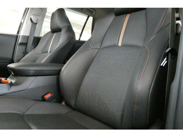トヨタ ＲＡＶ４ ２．５ ハイブリッド アドベンチャー Ｅ－ＦＯＵＲ ４ＷＤ R4年 (東北) 99