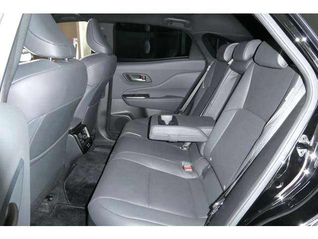 トヨタ クラウン　スポーツ　ハイブリッド ２．５ Ｚ Ｅ－ＦＯＵＲ ４ＷＤ R5年 (東北) 99