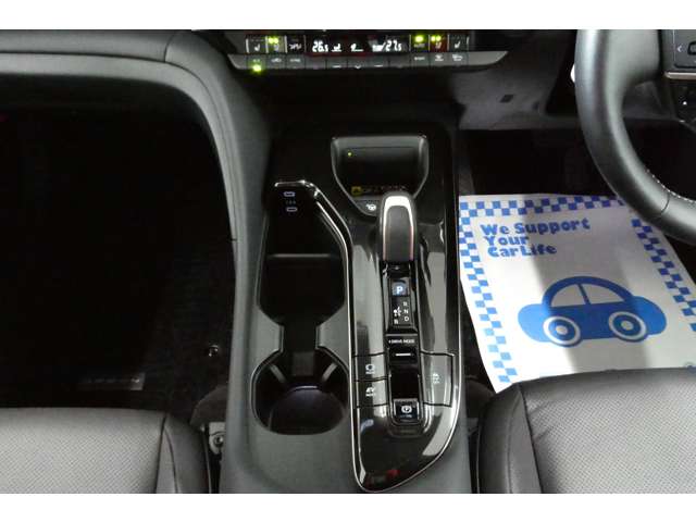 トヨタ クラウン　スポーツ　ハイブリッド ２．５ Ｚ Ｅ－ＦＯＵＲ ４ＷＤ R5年 (東北) 99