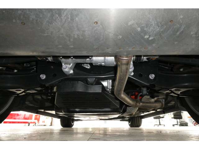 トヨタ クラウン　スポーツ　ハイブリッド ２．５ Ｚ Ｅ－ＦＯＵＲ ４ＷＤ R5年 (東北) 99