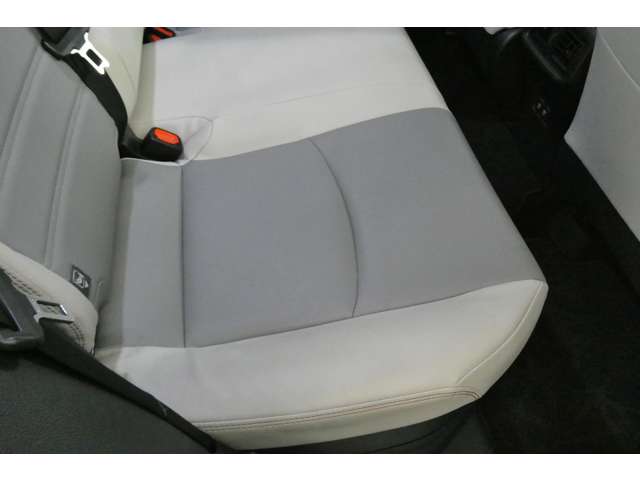 トヨタ ＲＡＶ４ ２．５ ハイブリッド Ｇ Ｅ－ＦＯＵＲ ４ＷＤ R2年 (東北) 99