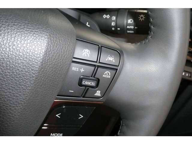 トヨタ アルファード　ハイブリッド ハイブリッド ２．５ Ｚ Ｅ－ＦＯＵＲ ４ＷＤ R5年 (東北) 99
