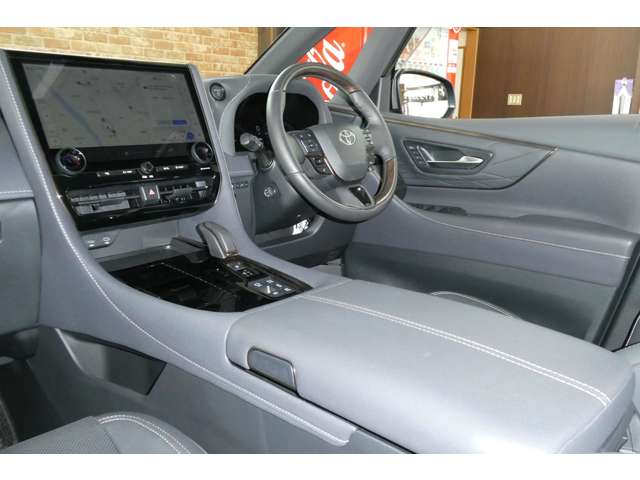 トヨタ アルファード　ハイブリッド ハイブリッド ２．５ Ｚ Ｅ－ＦＯＵＲ ４ＷＤ R5年 (東北) 99