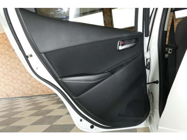マツダ ＭＡＺＤＡ２ １．５ １５ＢＤ ４ＷＤ R5年 (東北) 99