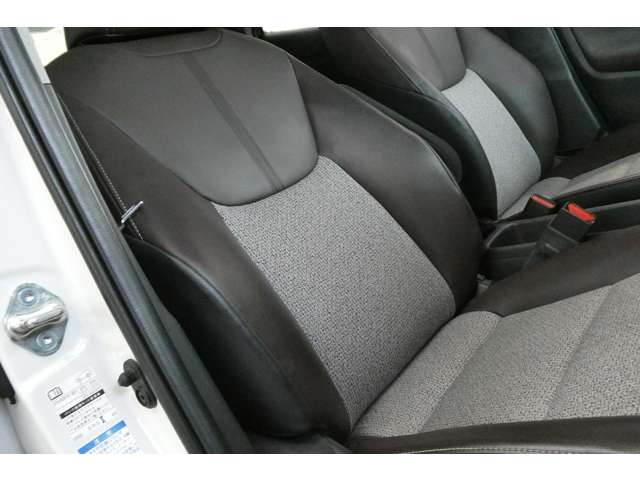 トヨタ ヤリスクロス　ハイブリッド １．５ ハイブリッド Ｚ Ｅ－ＦＯＵＲ ４ＷＤ R3年 (東北) 99