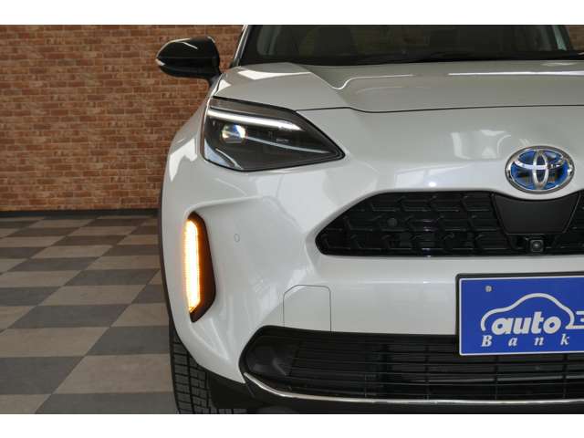 トヨタ ヤリスクロス　ハイブリッド １．５ ハイブリッド Ｚ Ｅ－ＦＯＵＲ ４ＷＤ R3年 (東北) 99