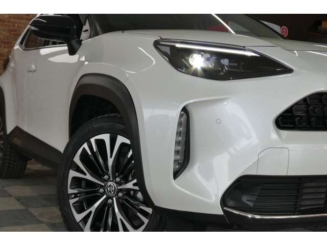 トヨタ ヤリスクロス　ハイブリッド １．５ ハイブリッド Ｚ Ｅ－ＦＯＵＲ ４ＷＤ R3年 (東北) 99