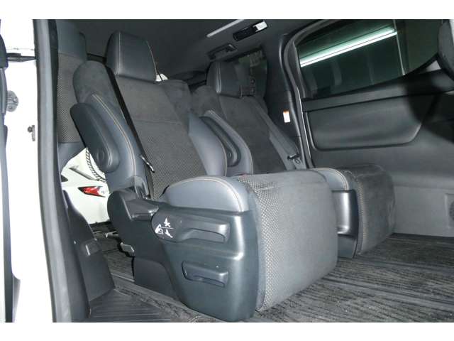 トヨタ アルファード ２．５ Ｓ タイプゴールドＩＩ ４ＷＤ R3年 (東北) 99