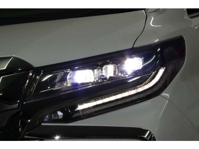 トヨタ アルファード ２．５ Ｓ タイプゴールドＩＩ ４ＷＤ R3年 (東北) 99