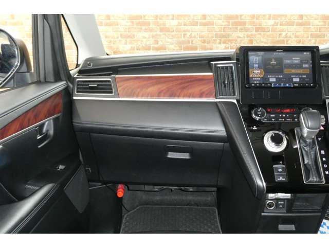 三菱 デリカ　Ｄ：５ ２．２ Ｇ パワーパッケージ ディーゼルターボ ４ＷＤ R3年 (東北) 99
