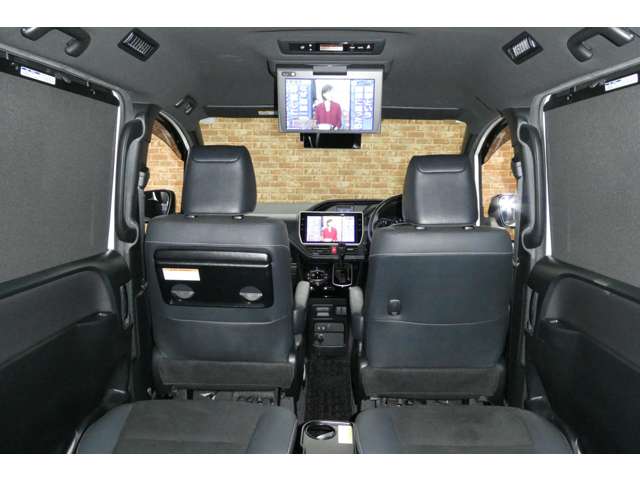 トヨタ ノア ２．０ ＳＩ ＷＸＢＩＩ ４ＷＤ R3年 (東北) 99