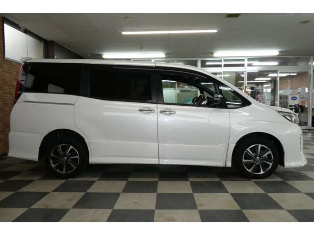 トヨタ ノア ２．０ ＳＩ ＷＸＢＩＩ ４ＷＤ R3年 (東北) 99