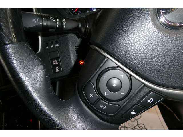 トヨタ ノア ２．０ ＳＩ ＷＸＢＩＩ ４ＷＤ R3年 (東北) 99