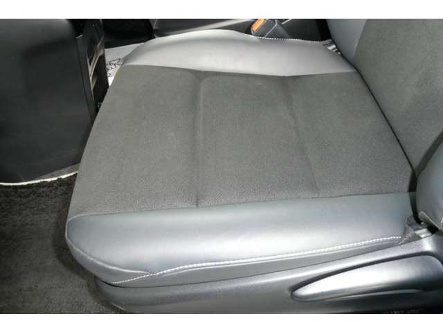 トヨタ ノア ２．０ ＳＩ ＷＸＢＩＩ ４ＷＤ R3年 (東北) 99