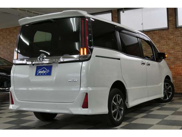 トヨタ ノア ２．０ ＳＩ ＷＸＢＩＩ ４ＷＤ R3年 (東北) 99