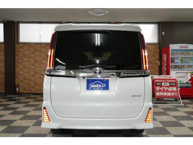 トヨタ ノア ２．０ ＳＩ ＷＸＢＩＩ ４ＷＤ R3年 (東北) 99