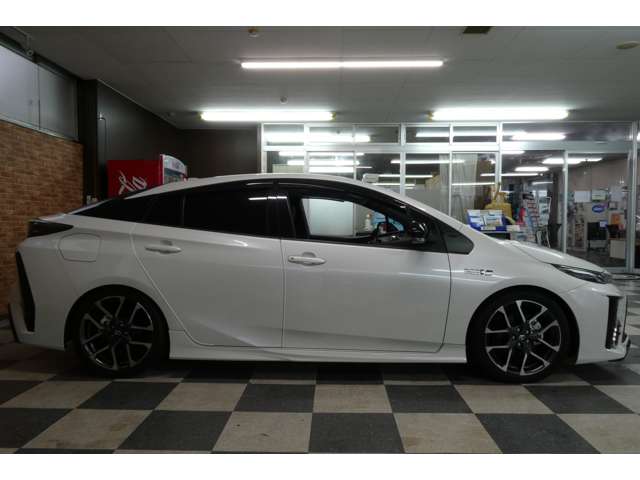 トヨタ プリウスＰＨＶ １．８ Ｓ ＧＲ スポーツ R1年 (東北) 99
