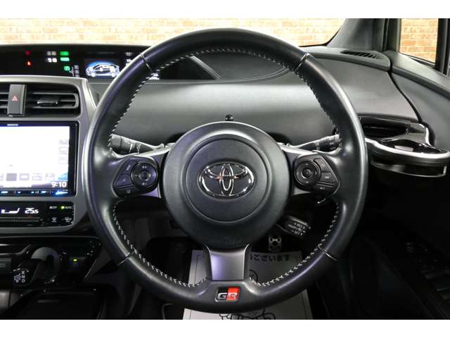 トヨタ プリウスＰＨＶ １．８ Ｓ ＧＲ スポーツ R1年 (東北) 99
