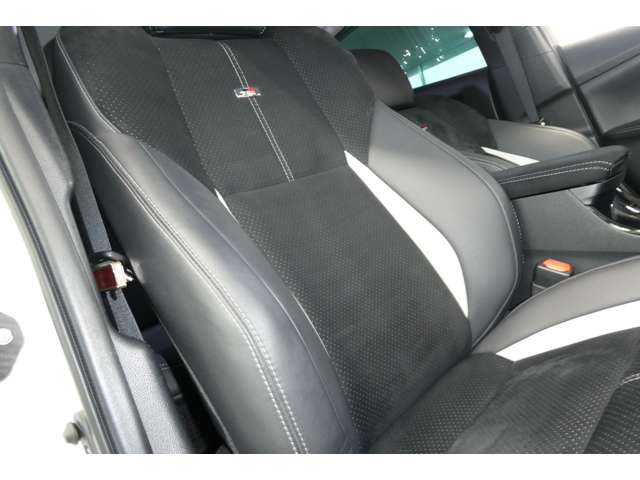 トヨタ プリウスＰＨＶ １．８ Ｓ ＧＲ スポーツ R1年 (東北) 99