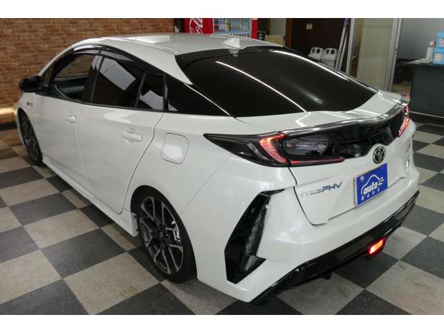 トヨタ プリウスＰＨＶ １．８ Ｓ ＧＲ スポーツ R1年 (東北) 99
