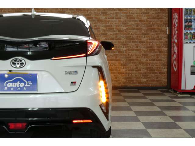 トヨタ プリウスＰＨＶ １．８ Ｓ ＧＲ スポーツ R1年 (東北) 99
