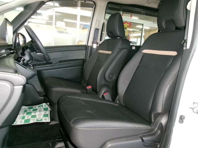 日産 セレナ ２．０ ハイウェイスターＶ ４ＷＤ R5年 (東北) 99