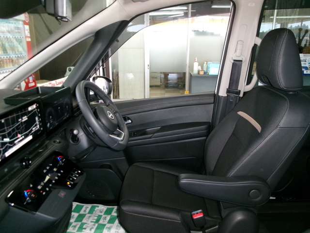 日産 セレナ ２．０ ハイウェイスターＶ ４ＷＤ R5年 (東北) 99