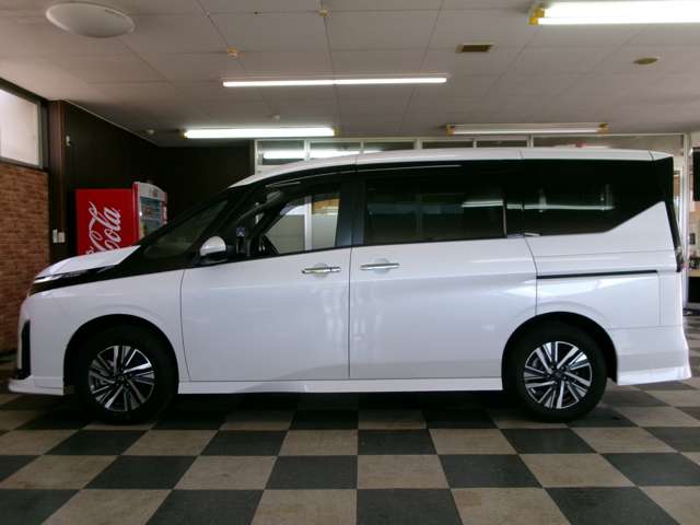 日産 セレナ ２．０ ハイウェイスターＶ ４ＷＤ R5年 (東北) 99