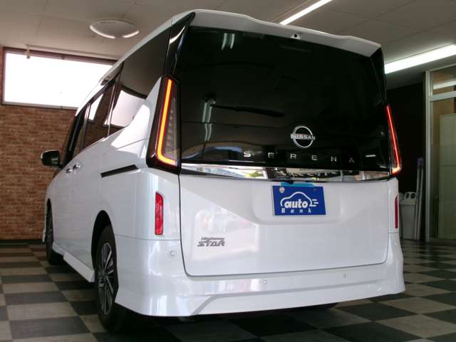 日産 セレナ ２．０ ハイウェイスターＶ ４ＷＤ R5年 (東北) 99