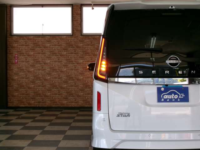 日産 セレナ ２．０ ハイウェイスターＶ ４ＷＤ R5年 (東北) 99