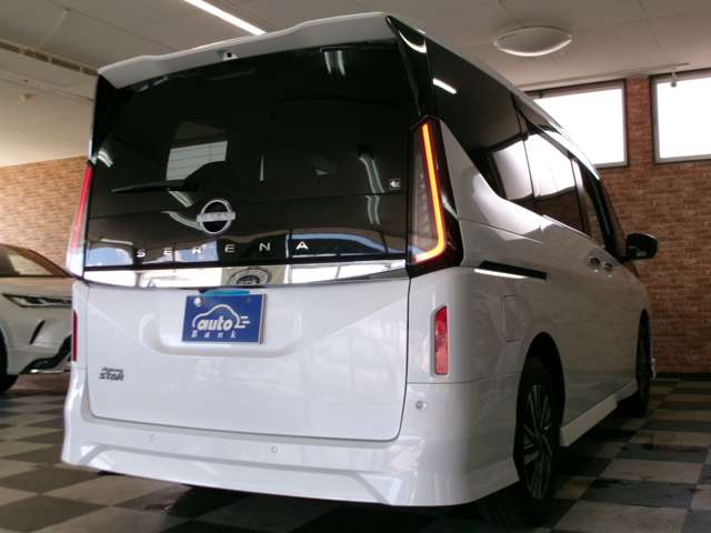 日産 セレナ ２．０ ハイウェイスターＶ ４ＷＤ R5年 (東北) 99