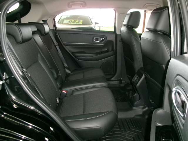 ホンダ ヴェゼル １．５ Ｅ：ＨＥＶ Ｚ ４ＷＤ R4年 (東北) 99