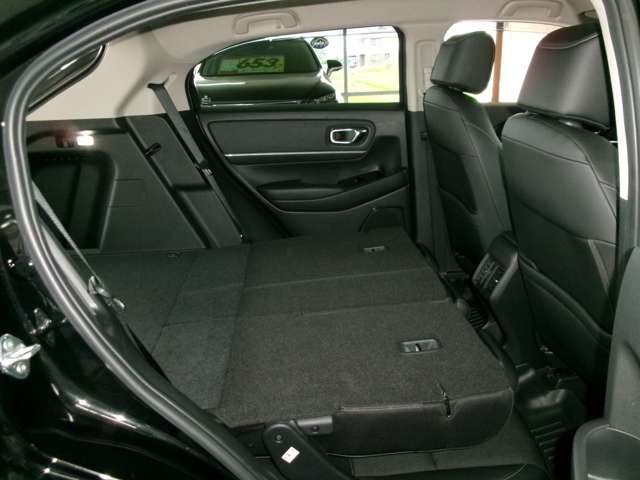 ホンダ ヴェゼル １．５ Ｅ：ＨＥＶ Ｚ ４ＷＤ R4年 (東北) 99