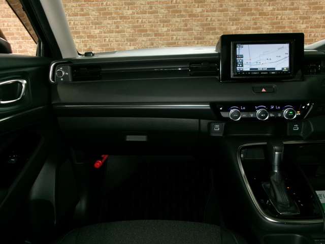 ホンダ ヴェゼル １．５ Ｅ：ＨＥＶ Ｚ ４ＷＤ R4年 (東北) 99