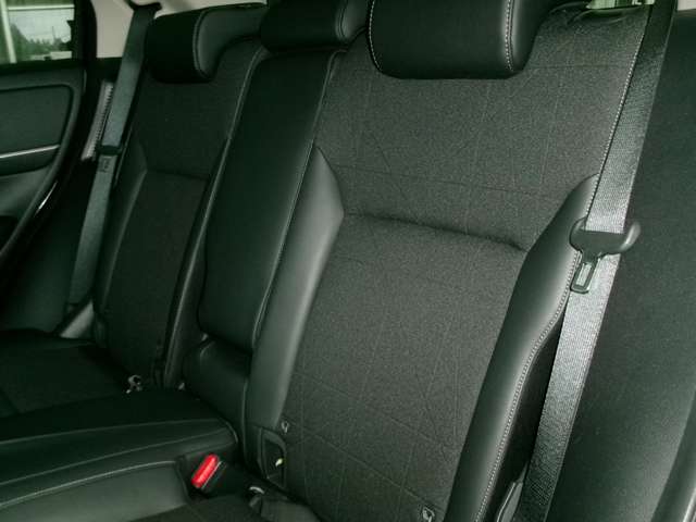 ホンダ ヴェゼル １．５ Ｅ：ＨＥＶ Ｚ ４ＷＤ R4年 (東北) 99