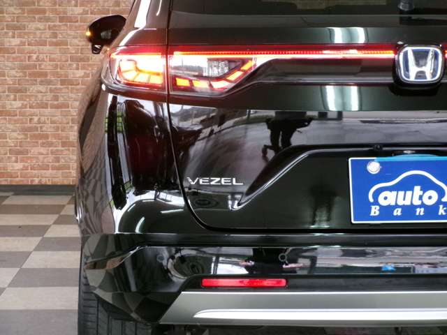 ホンダ ヴェゼル １．５ Ｅ：ＨＥＶ Ｚ ４ＷＤ R4年 (東北) 99