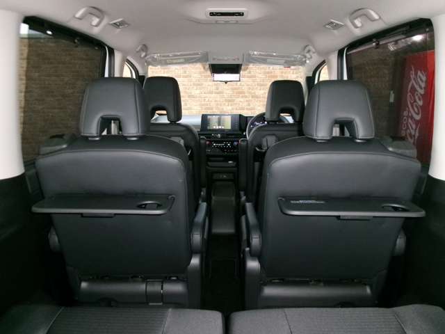 日産 セレナ １．４ Ｅ－４ＯＲＣＥ ハイウェイスターＶ ４ＷＤ R6年 (東北) 99