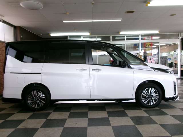 日産 セレナ １．４ Ｅ－４ＯＲＣＥ ハイウェイスターＶ ４ＷＤ R6年 (東北) 99