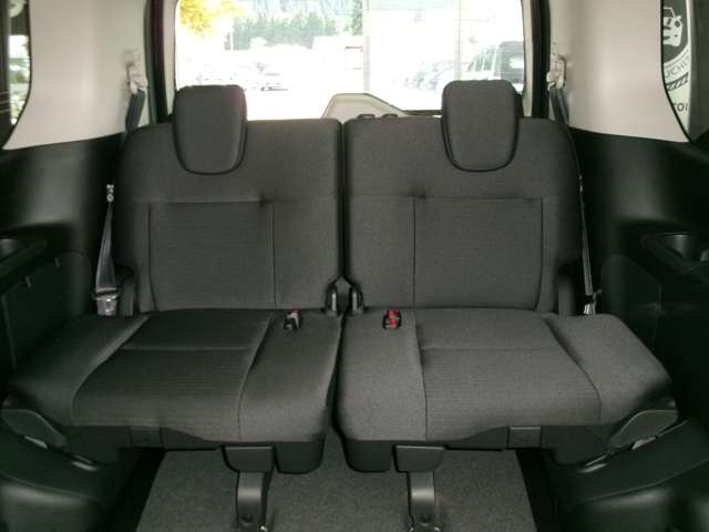 日産 セレナ １．４ Ｅ－４ＯＲＣＥ ハイウェイスターＶ ４ＷＤ R6年 (東北) 99