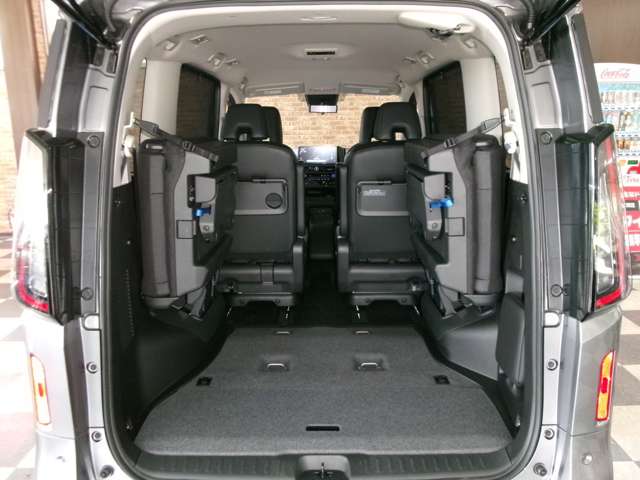 日産 セレナ １．４ Ｅ－４ＯＲＣＥ ハイウェイスターＶ ４ＷＤ R6年 (東北) 99